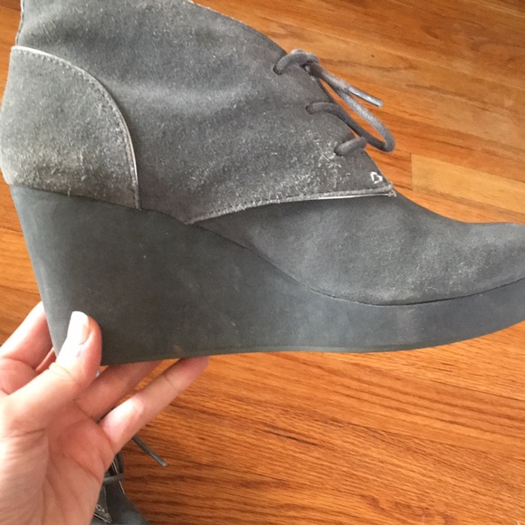 Tommy Bahama Grey Wedge Lace Up Bootie - Picture 10 of 11